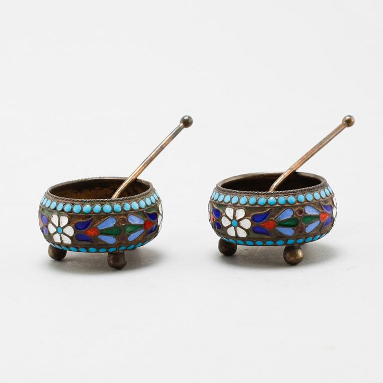 A pair of salt cellars with spoons, silver and enamel, Russia, around turn of the century 1900. Weight 42 g.