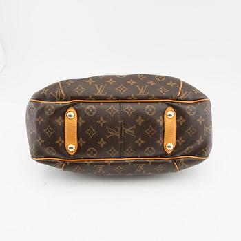 Louis Vuitton,