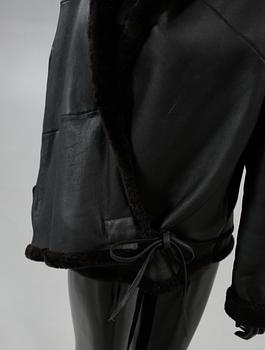 JACKA, Max Mara.