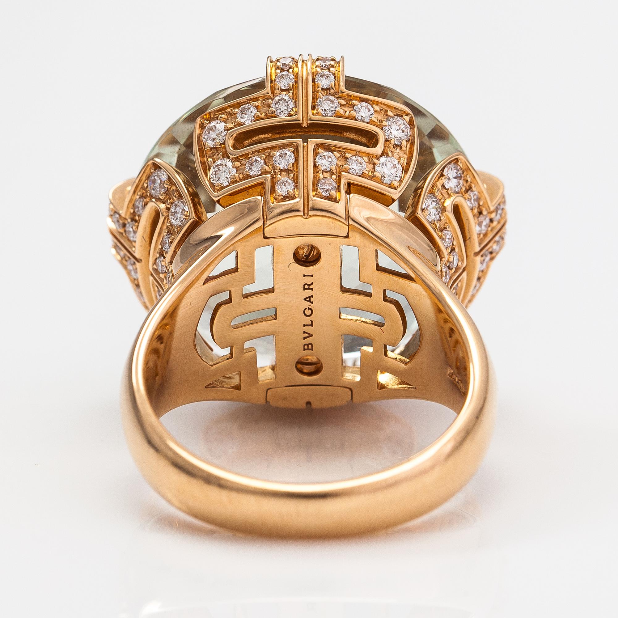 Bulgari, An 18K gold ring "Parentesi" with a green quartz and ca. 0.70 ct of brilliant cut diamonds in total.