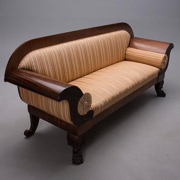 SOHVA, biedermeiertyylinen, 1900-luvun alku.