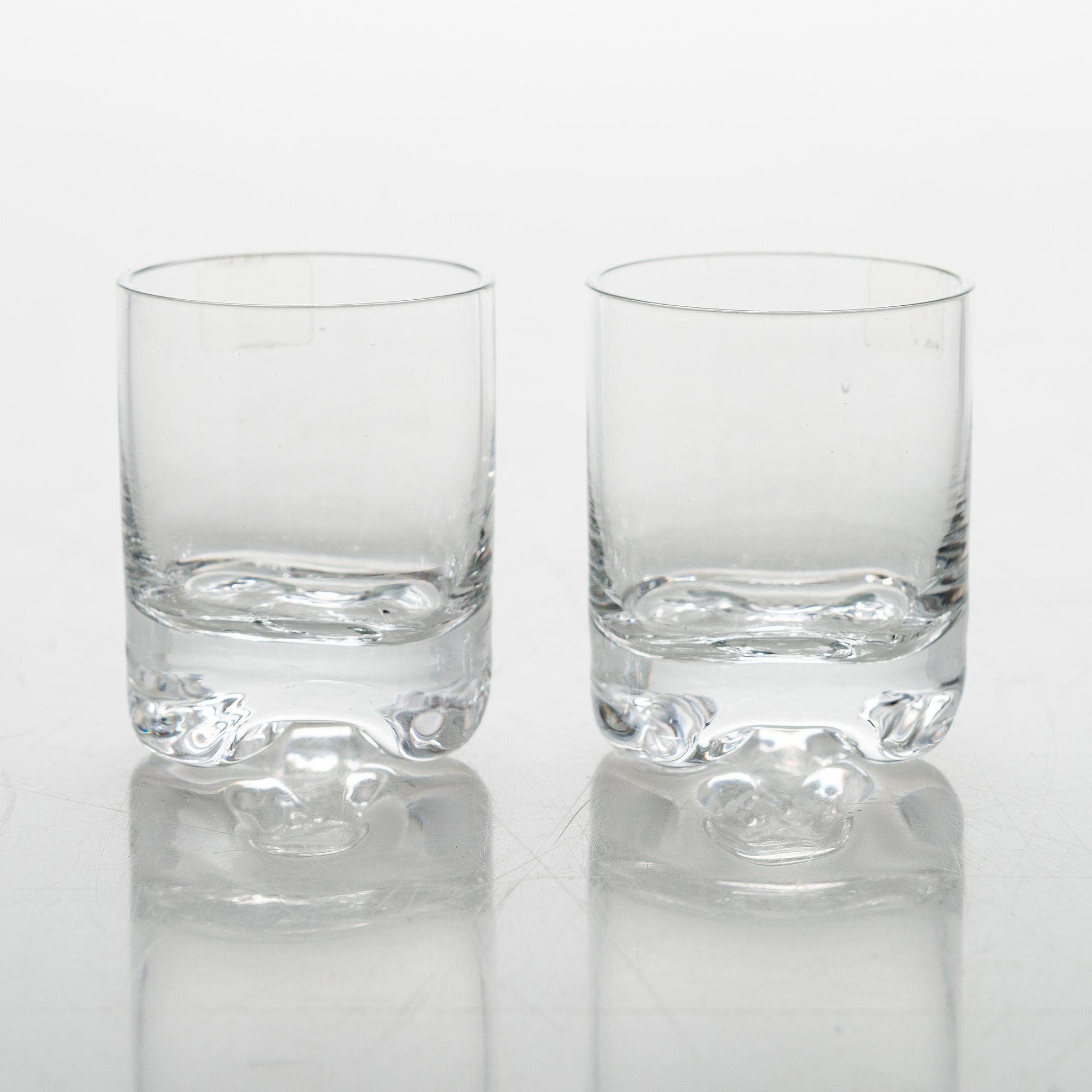 Tapio Wirkkala, snapsglas, 8 st, "Gaissa", Iittala. I två träaskar.