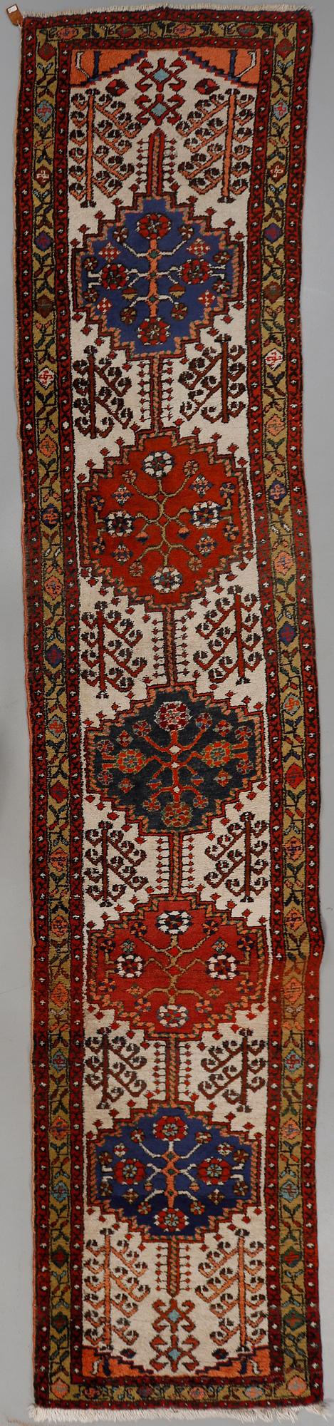 GALLERIMATTA, Hamadan, old, ca 400x80 cm.