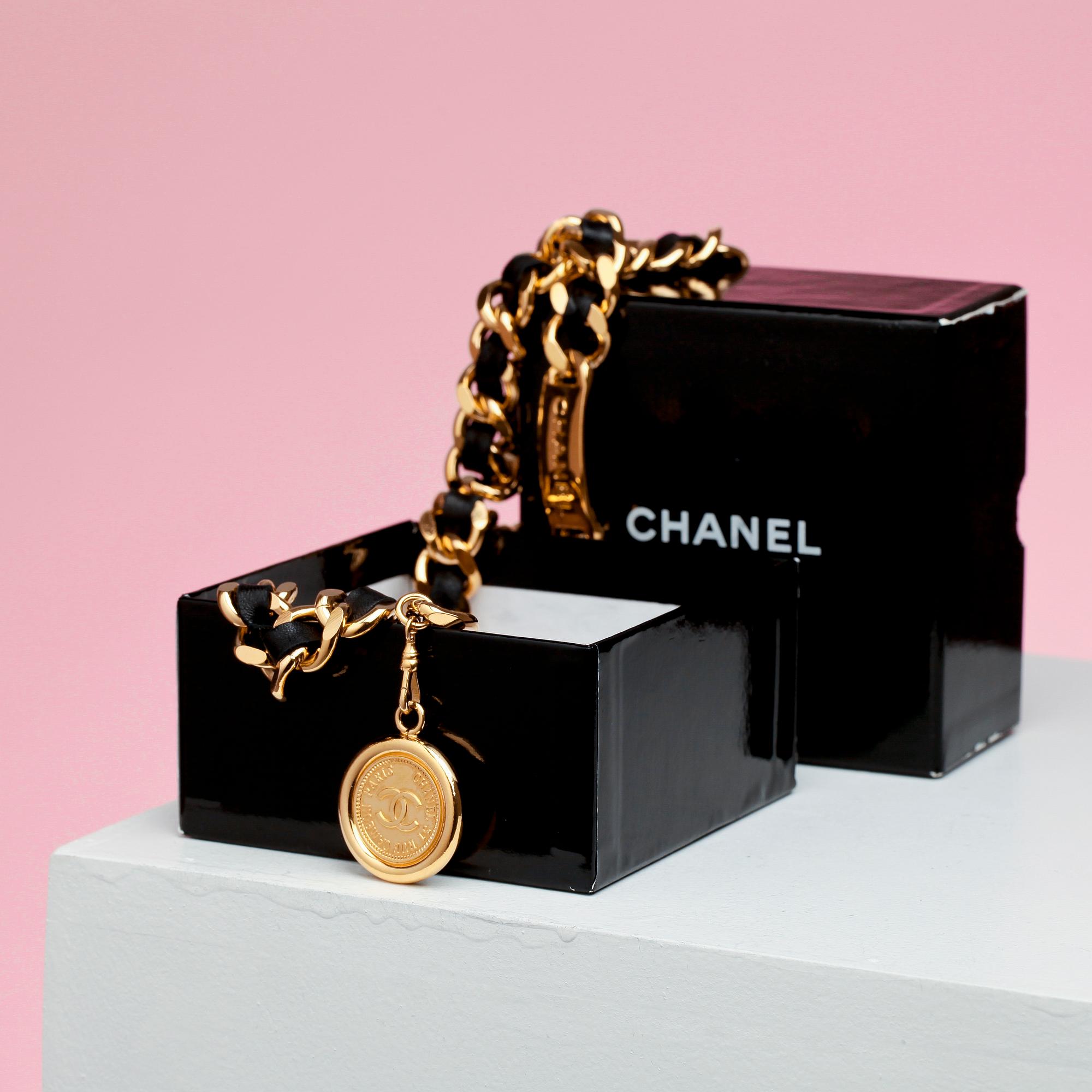 BELT, Chanel.