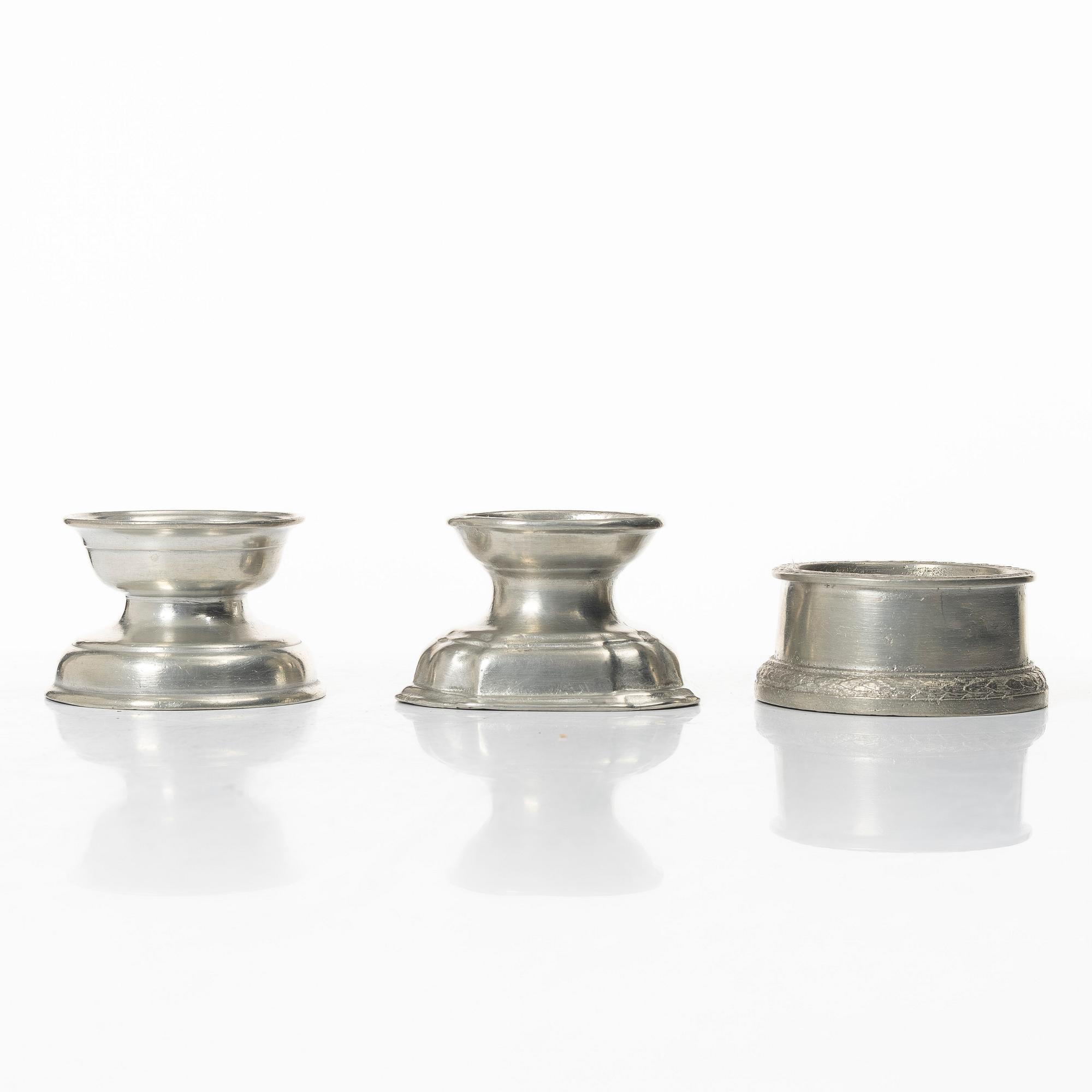 Salt cellars, 3 pcs, 18th/19th century.