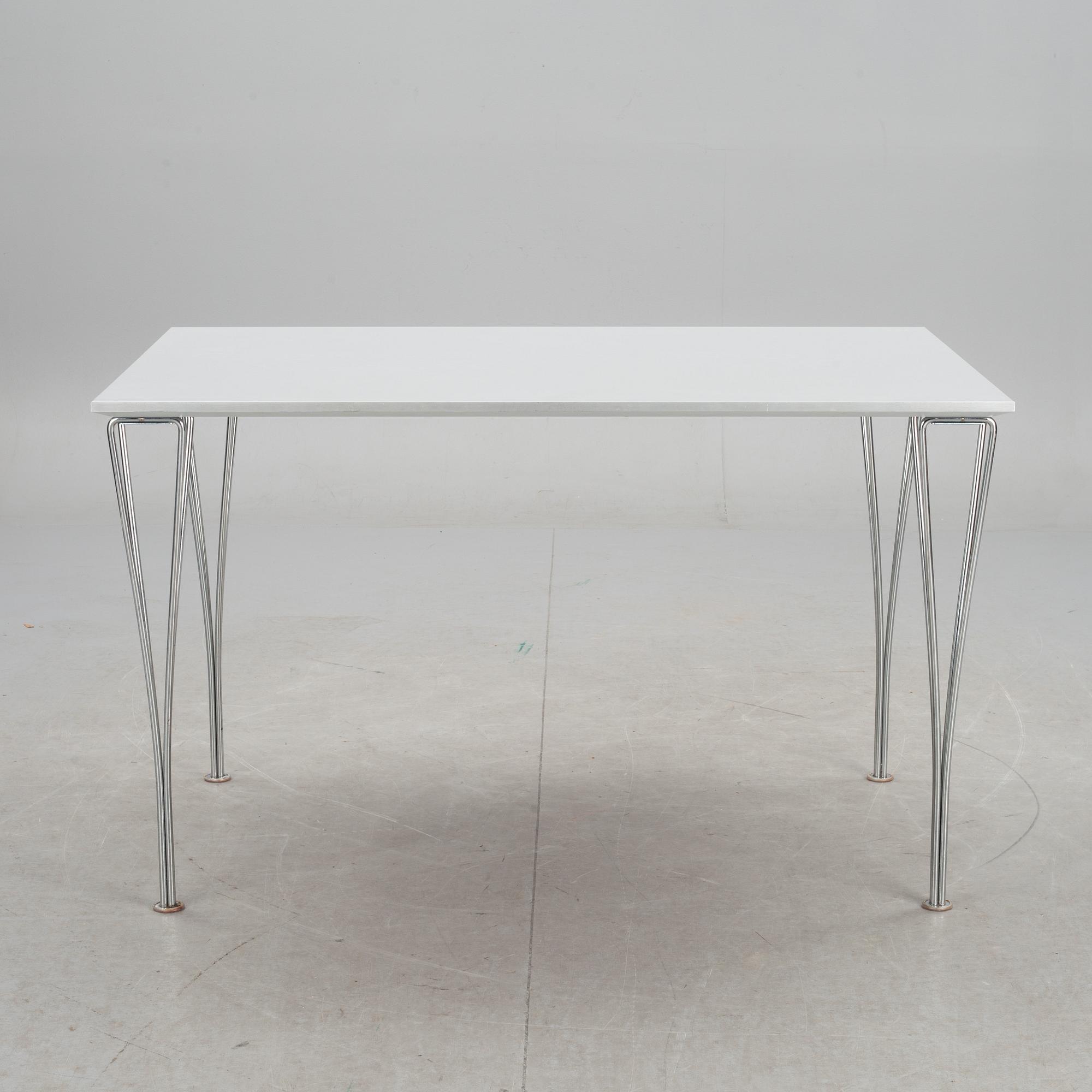 BORD, Bruno Mathsson och Piet Hein för Fritz Hansen.