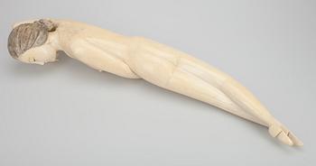 An ivory sculpture/medicin doll, Qing dynasty, ca 1900.