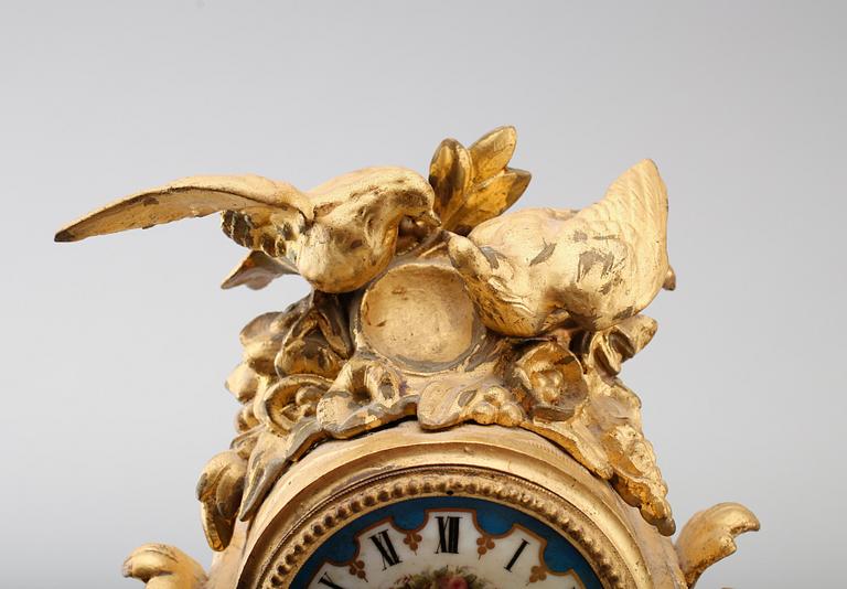 BORDSPENDYL, Frankrike, 1800-tal.