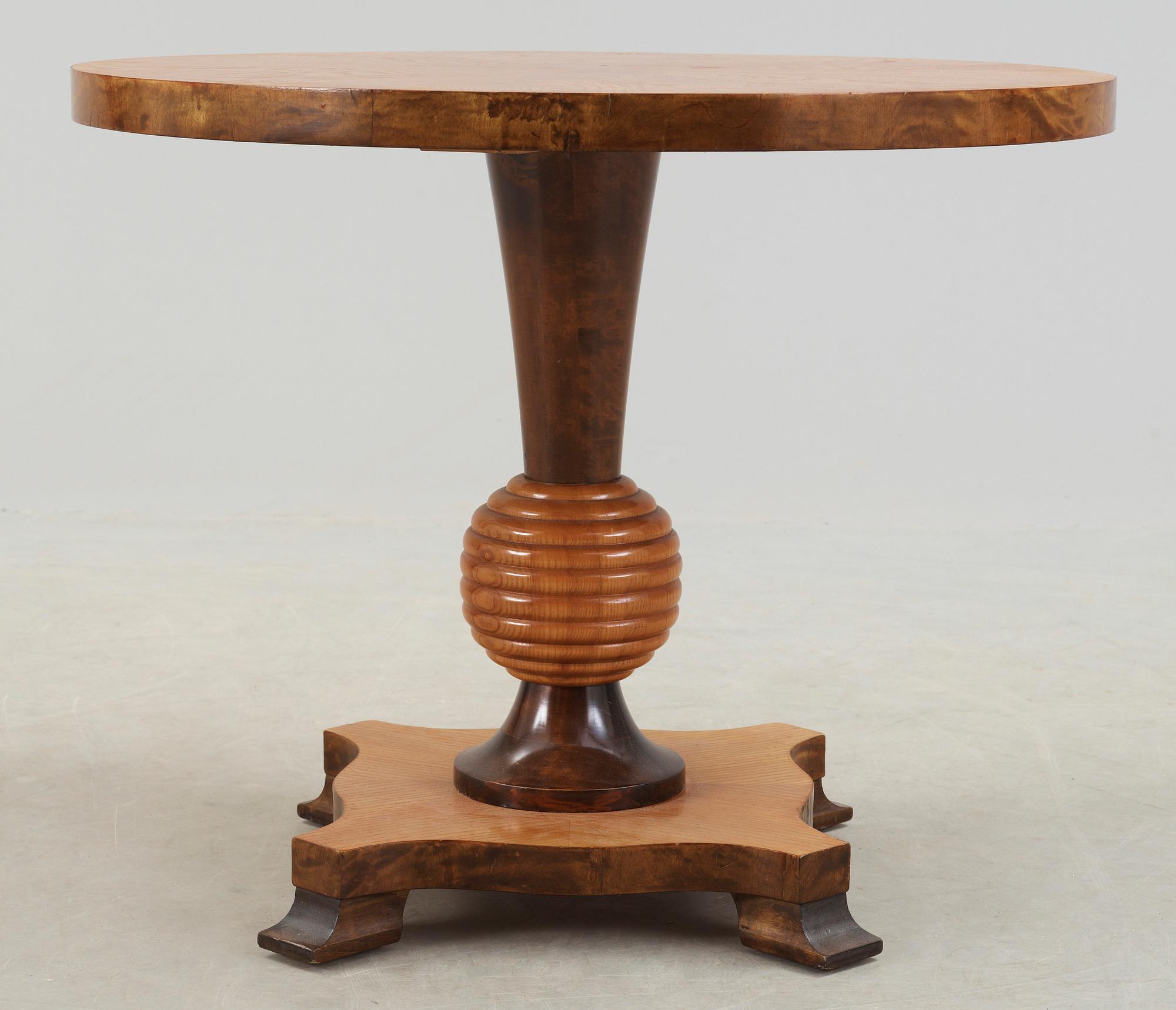 SOFFBORD, art deco, 1900-talets mitt.