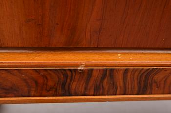 SKÅP, art déco, Erik Matsson, Mjölby Intarsia, 1900-talets andra hälft.