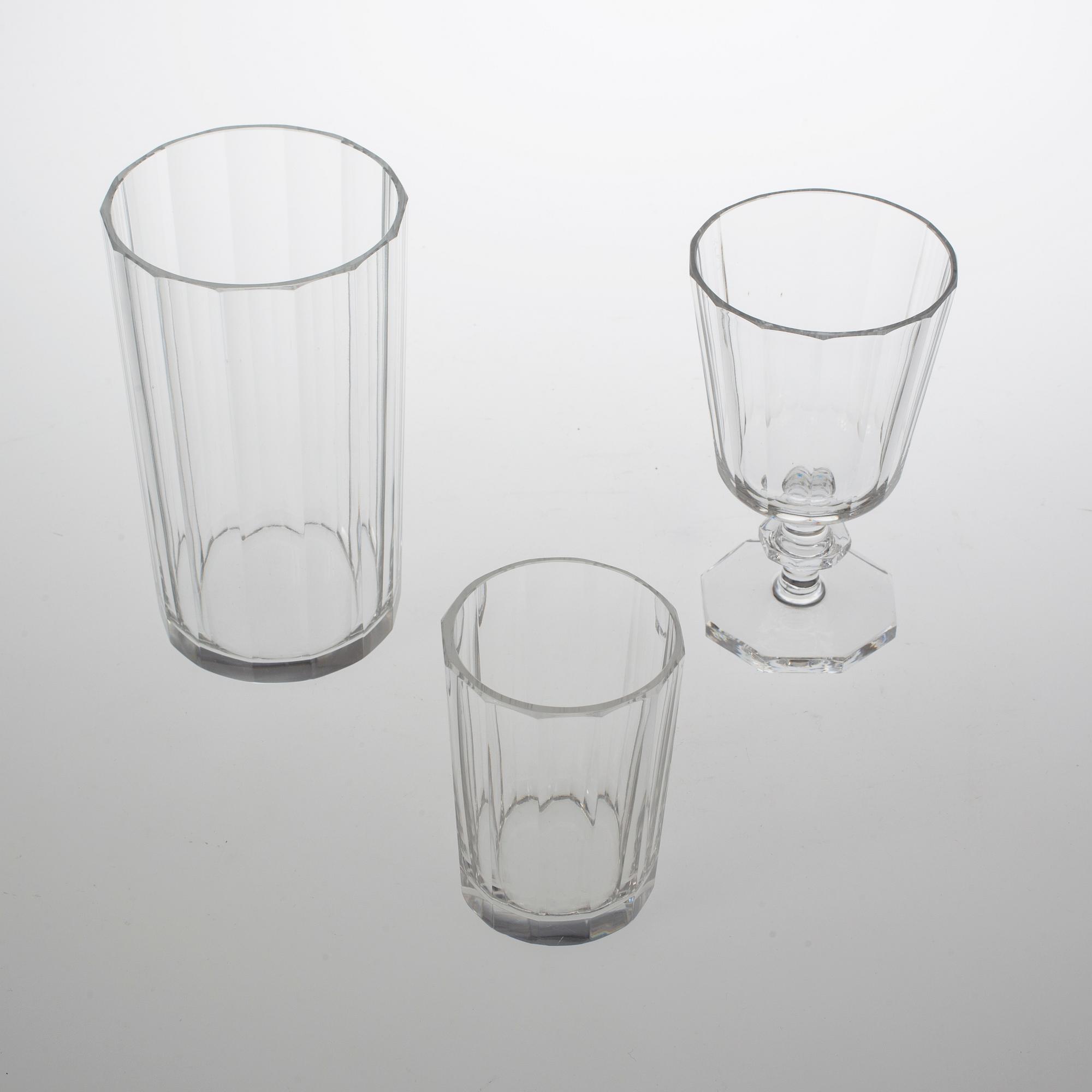 GLASSERVIS, 94 delar. "Karlberg", Elis Bergh, Kosta.