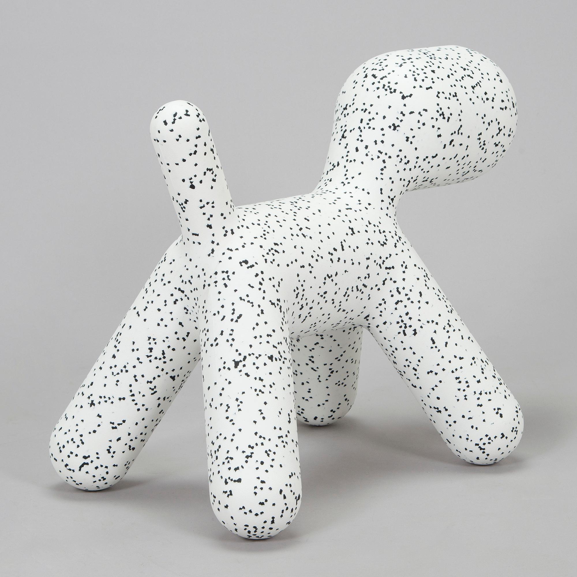 Eero Aarnio, "Puppy Dalmatian", Me Too Collection, Magis Italia, 2005.