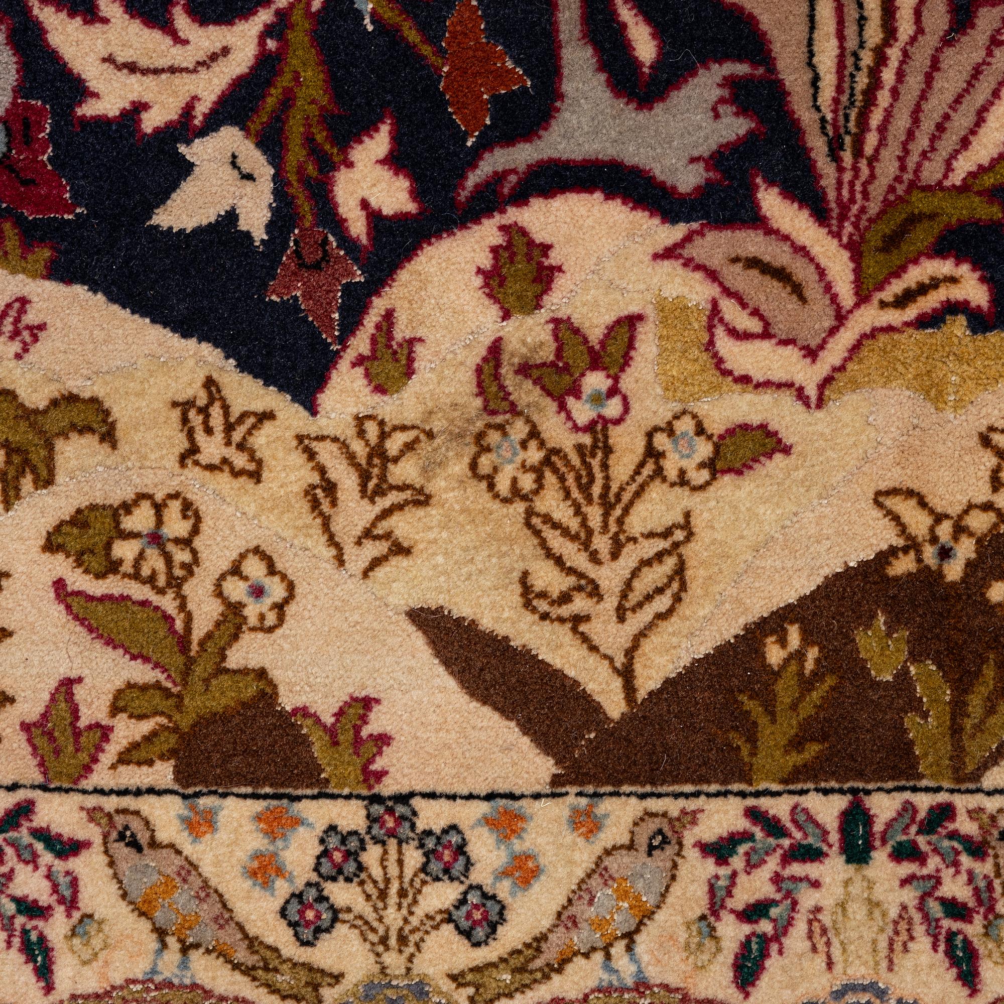 Matta, old Isfahan, part silk, signerad Bahadori, ca 167 x 105 cm.