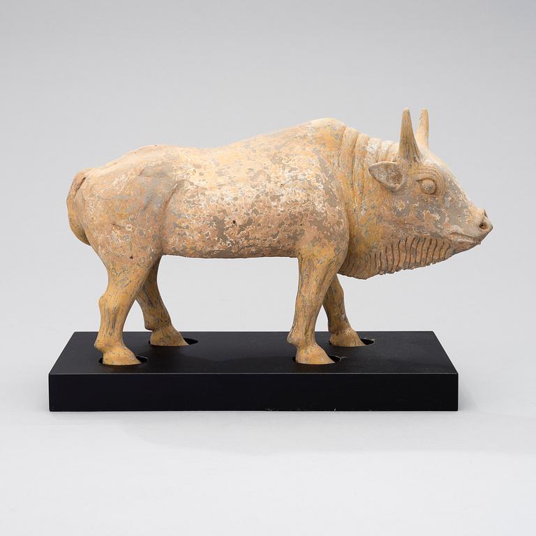 A CHINESE CERAMIC SCULPTURE, earhtware, Tang dynasty 618-906 AC.
