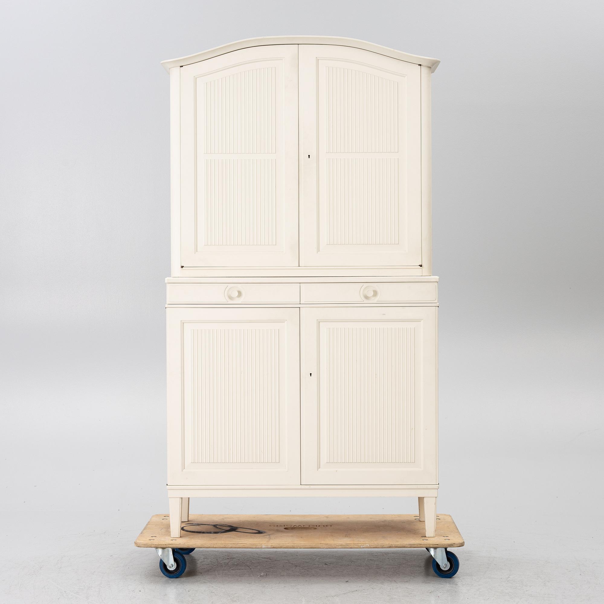 Carl Malmsten, cabinet, “Herrgården”, Svenska Möbelfabrikerna Bodafors, 1961.