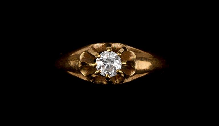 RINGAR 4 st SAMT ÖRHÄNGEN 2 par, guld 18K, 1900-tal. Totalvikt ca 8 gram.