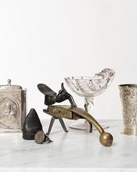 Ur Kuriosakabinettet: preciosa och antikviteter