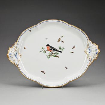 BRICKA, porslin. Berlin, 1800-tal.