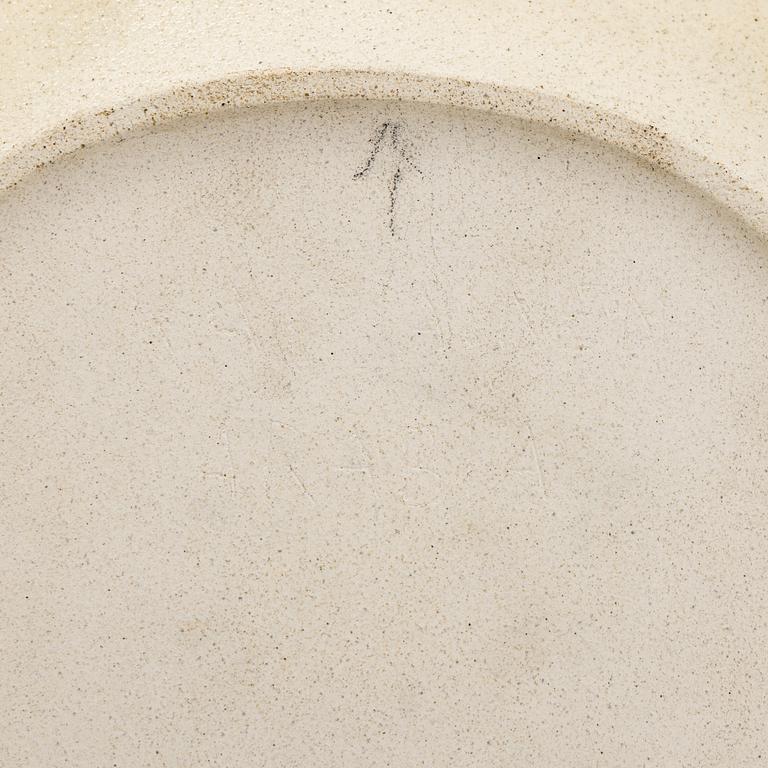Birger Kaipiainen, a decorative ceramic plate, signed Kaipiainen Arabia.
