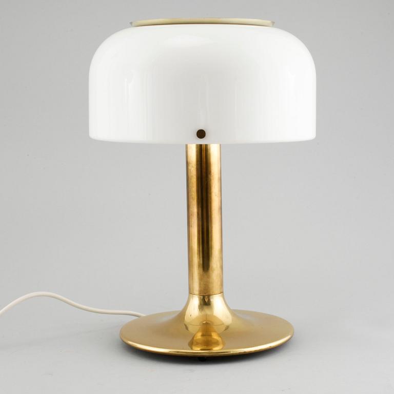 A table lamp designed by Anders Pehrson för Ateljé Lyktan 1971.