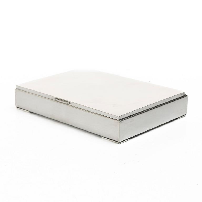 A 20th century sterling silver cigar-box.