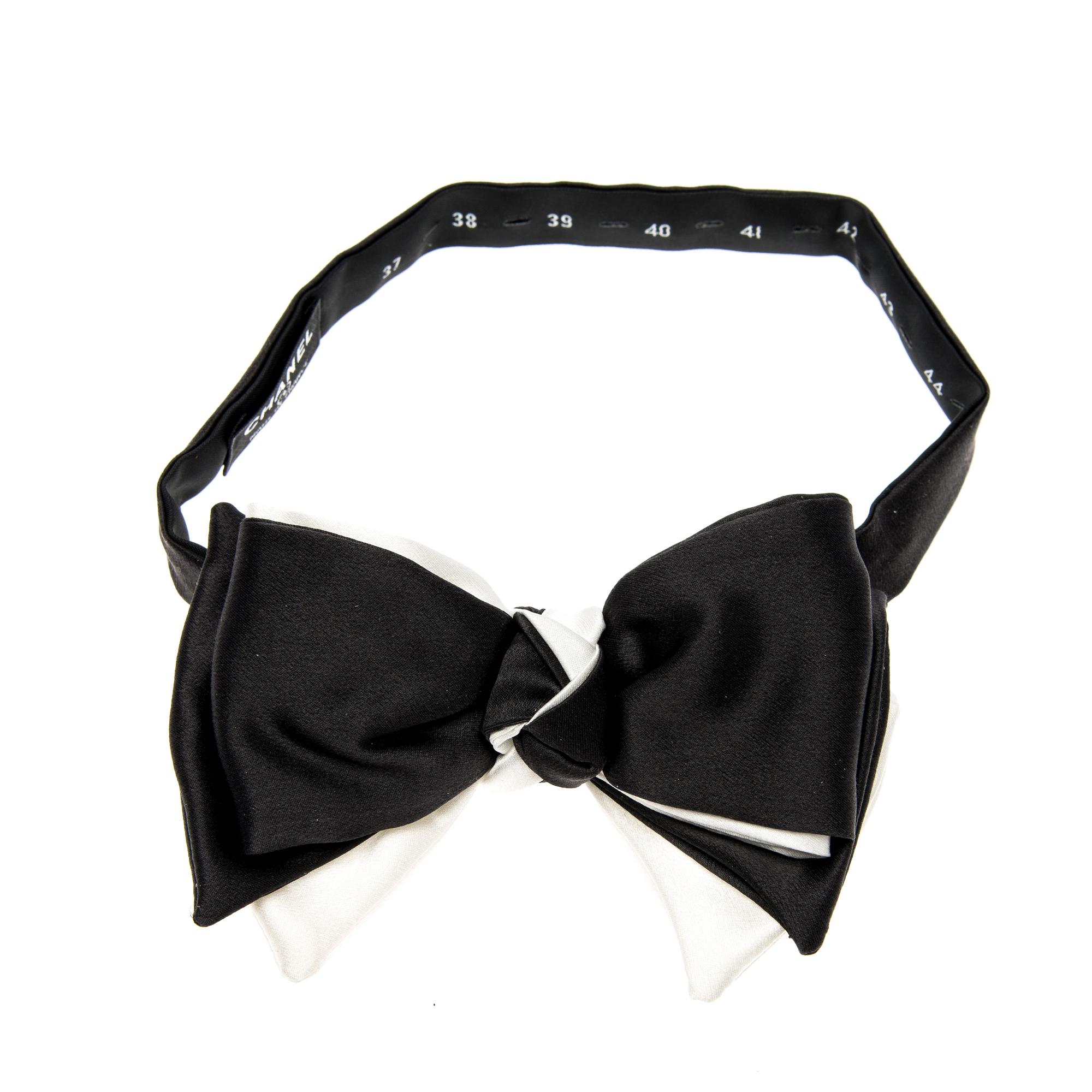 FLUGA, Chanel.