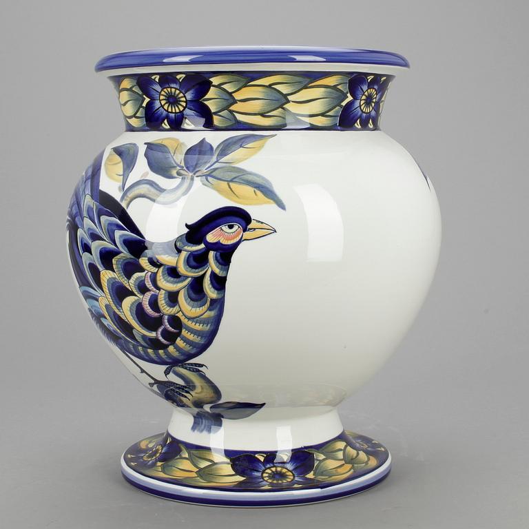 URNA, porslin, Christian Joachim för Royal Copenhagen, 1900-talets andra hälft.