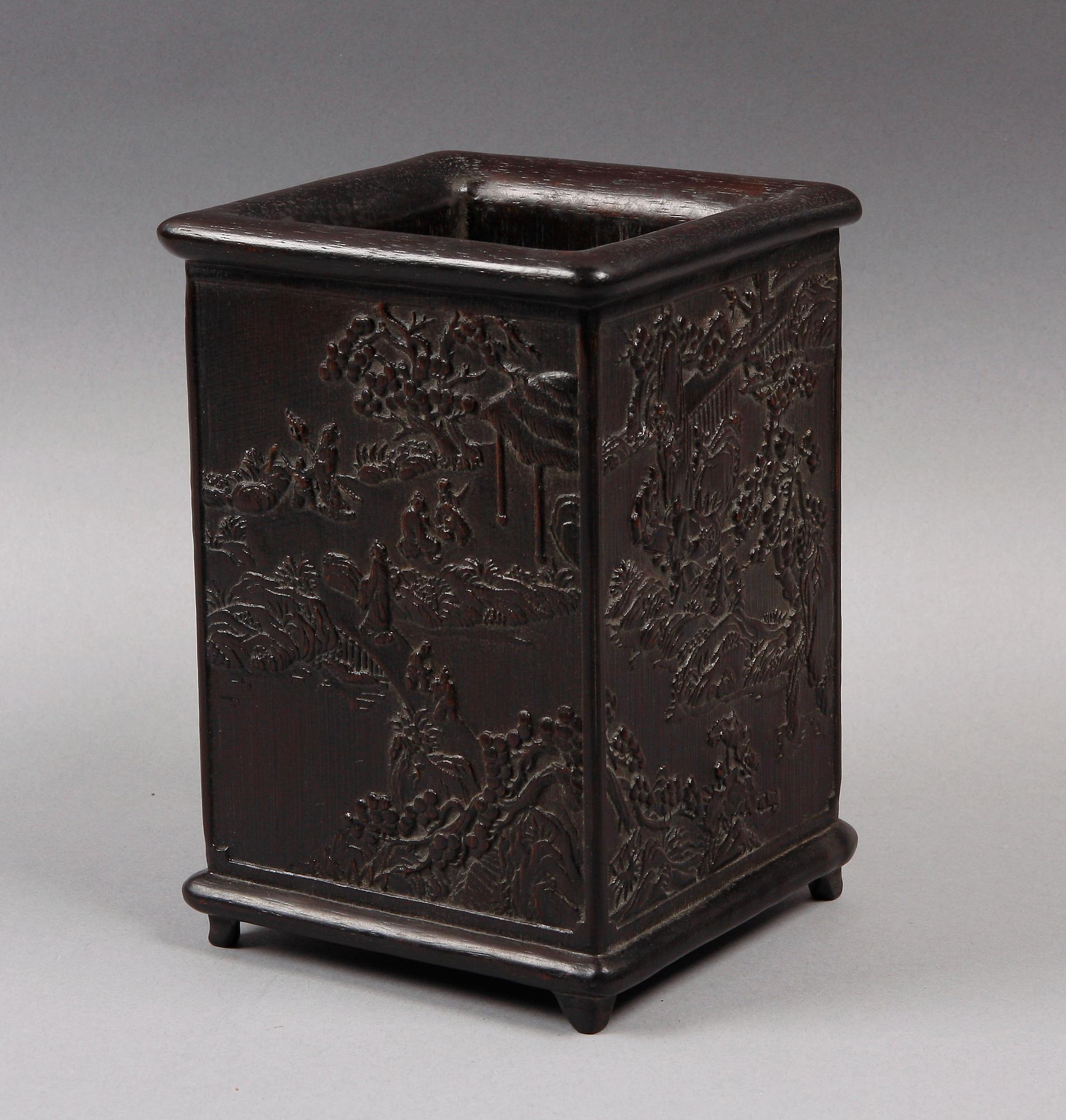 PENSELVAS/STÄLL. trä, Kina.