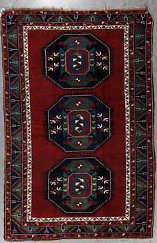 MATTA, sannolikt Kazak, old, ca 242x161 cm.