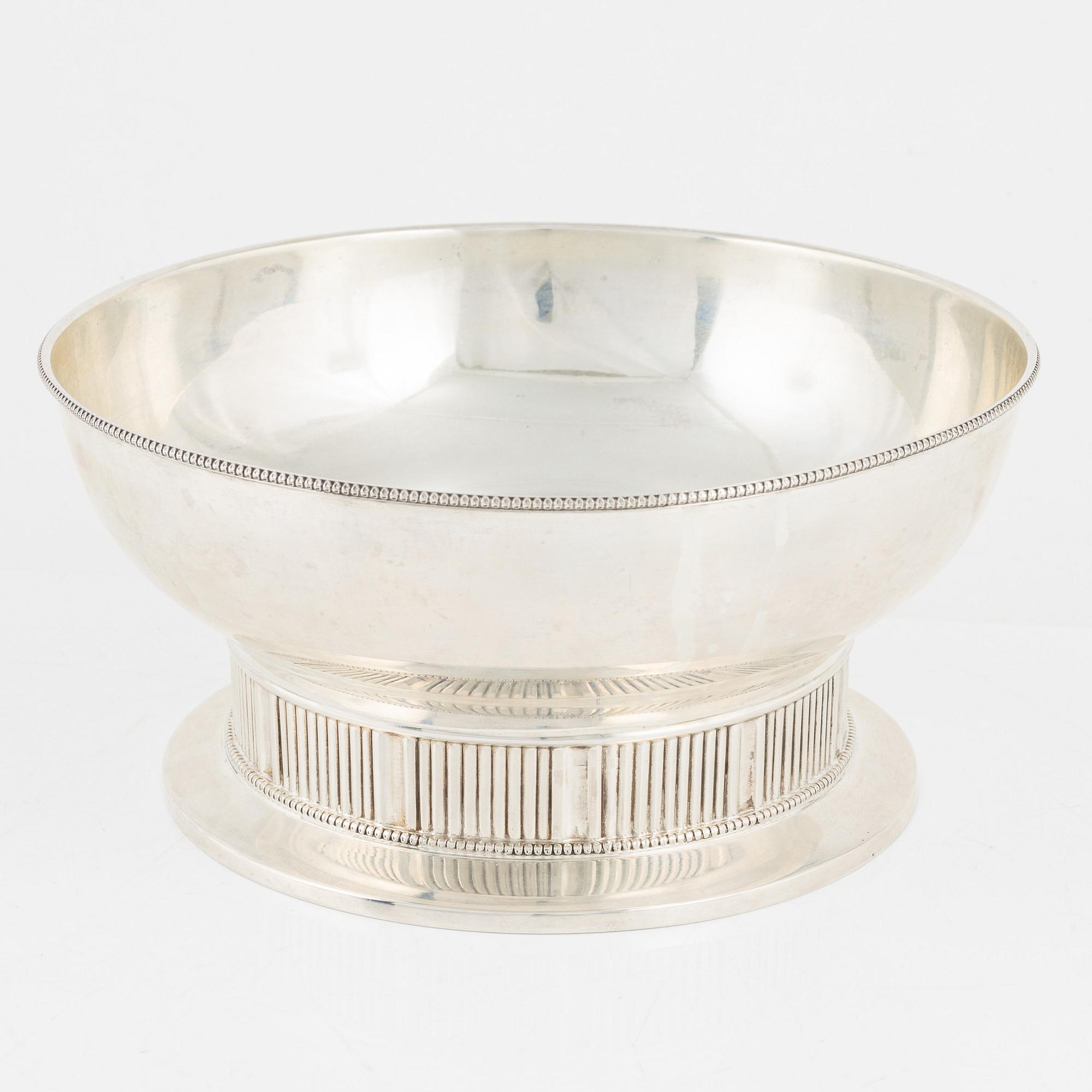 A Swedish Silver Bowl, mark of Bernhard Hertz AB, Stockholm 1913.