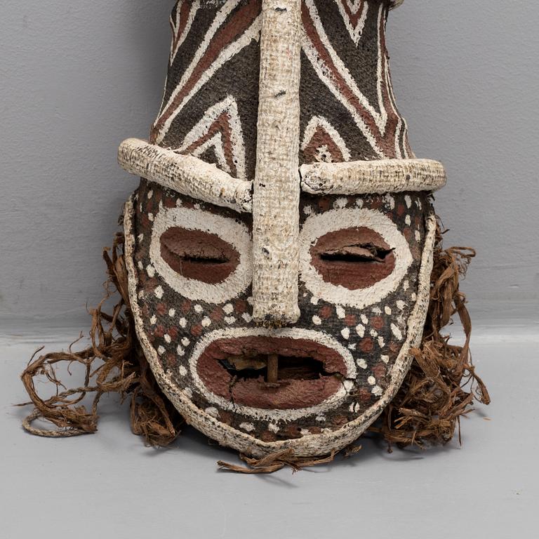 A "Chikunza" fiber mask, probably Zimbabwe or Zambia, second half of the 20th century.