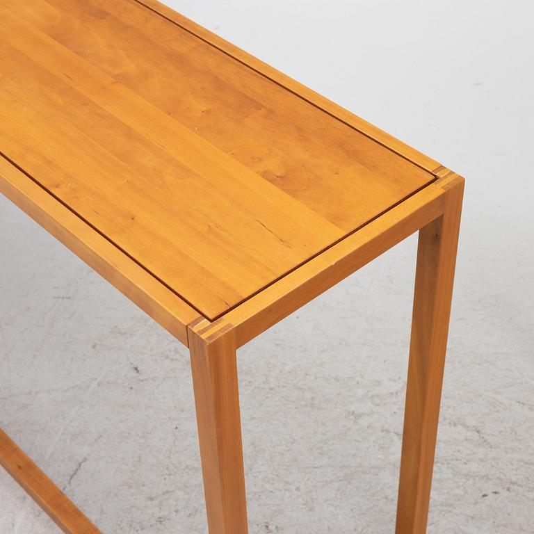 A pair of contemporary side tables from Karl Adnersson och söner.