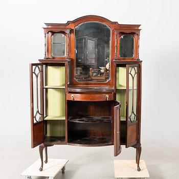 Display cabinet England first half of the 20th century.