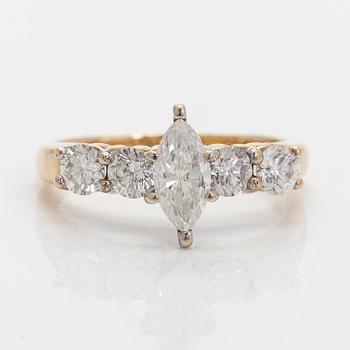 Ring, matquise cut diamond, brilliant cut diamonds, 14K gold.