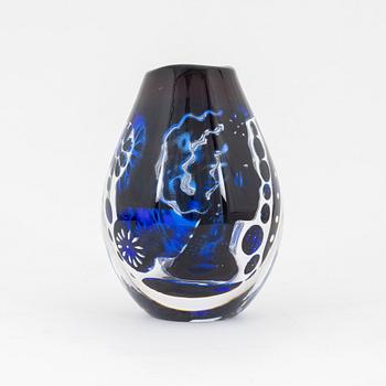 Edvin Öhrström, an 'ariel' glass vase, Orrefors, Sweden 1958 or 1972?.