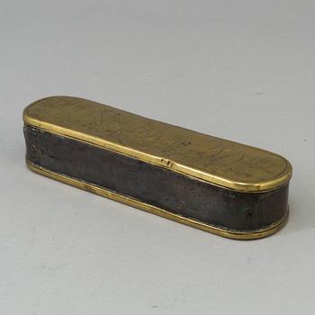 AN 18TH CENTURY BRASS BOX.