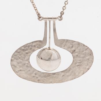 Tapio Wirkkala, pendant, "Pear", silver, Kultakeskus 1975.