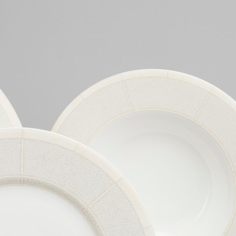 A 36 pcs Ralf Lauren Vivienne porcelain dinner service.