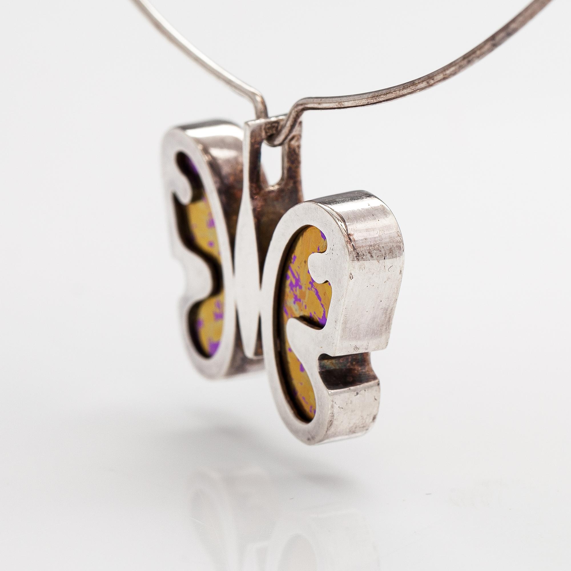 Nanny Still, A sterling silver and titanium necklace. Kultakeskus, Hämeenlinna, 1970s.