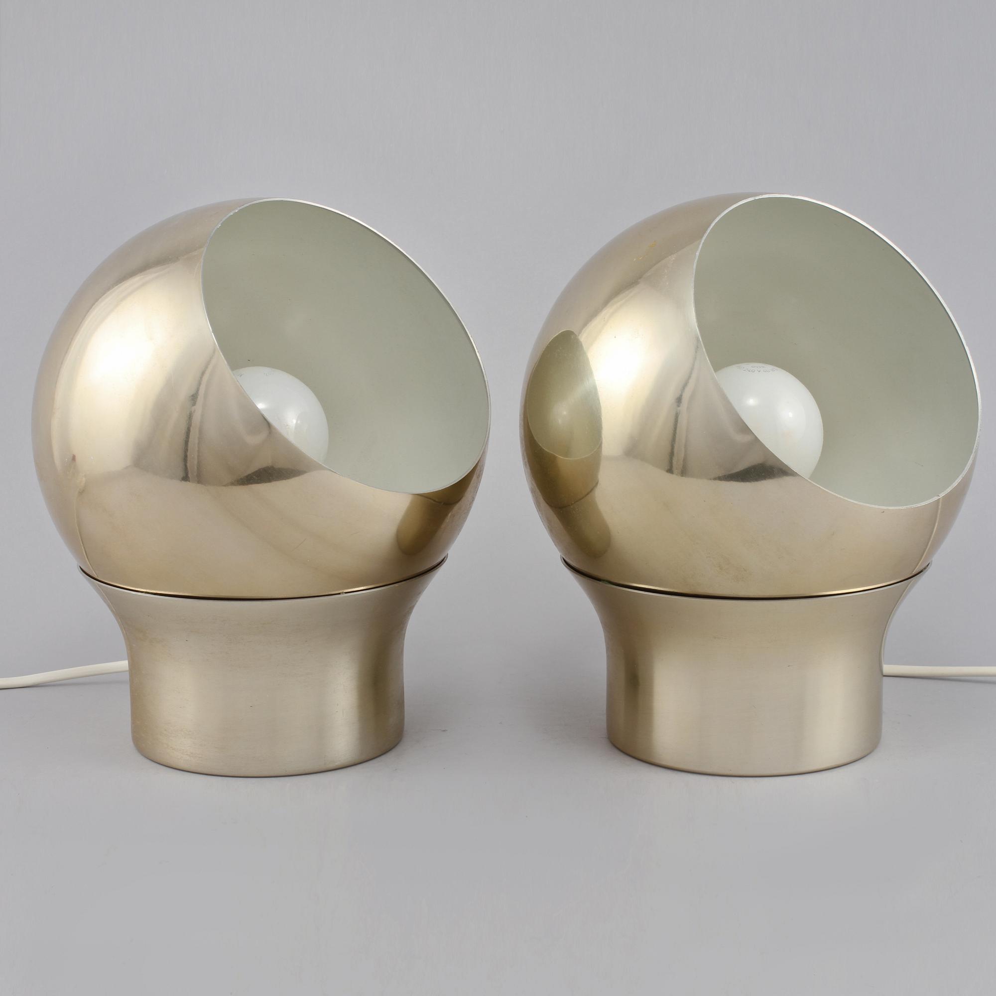 VÄGGLAMPOR, ett par, "Klot 3", Hemi, 1970-tal.