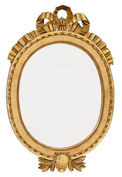 109. A Gustavian mirror.