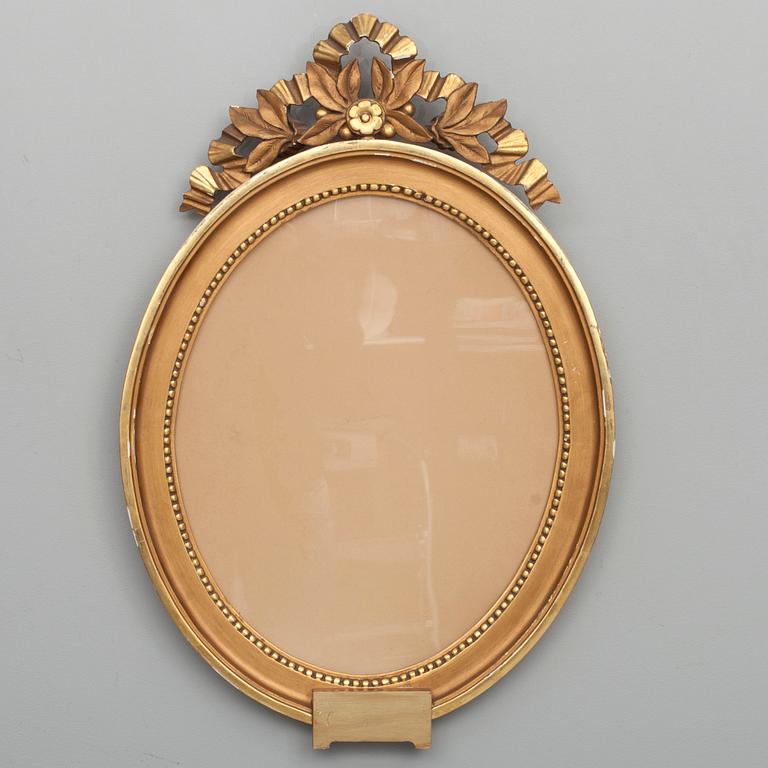 RAMAR, ett par, gustaviansk stil, 1900-talets första hälft.
