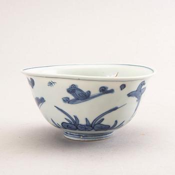 A Chinese Wanli porcelain cup.