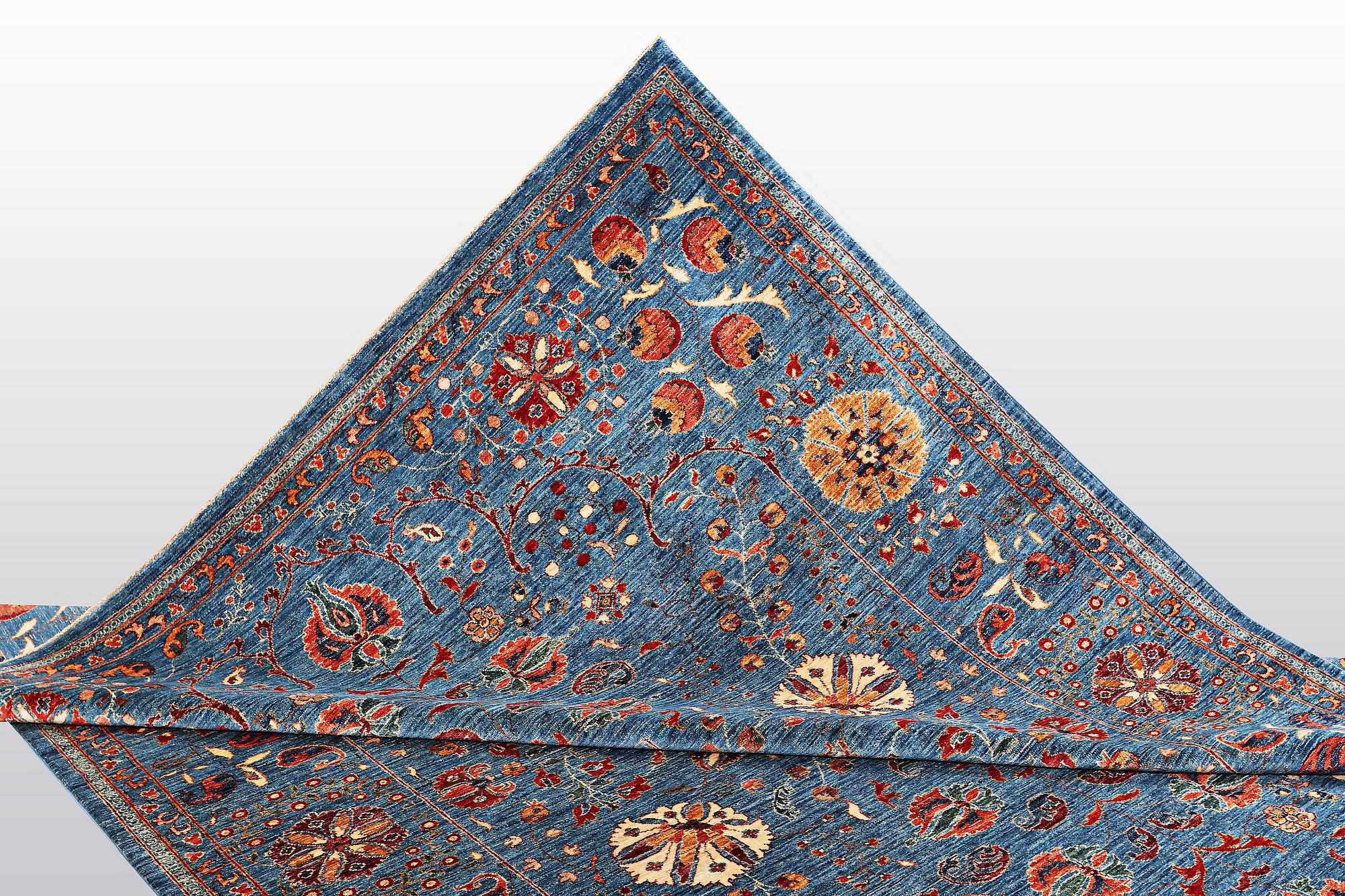 A carpet, Zeigler design, ca 312 x 254 cm.