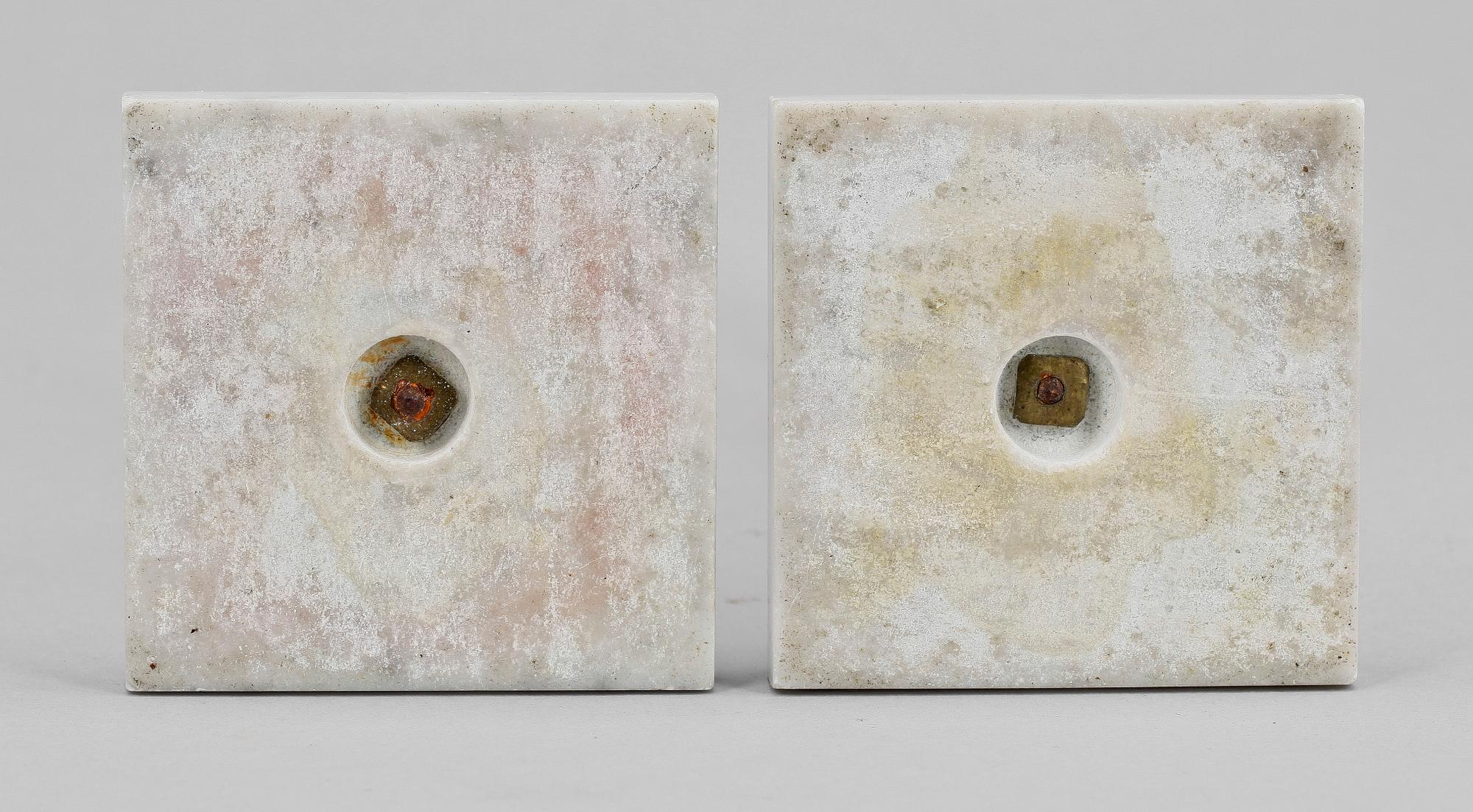 LJUSSTAKAR, ett par, marmor och mässing, sengustaviansk stil, 1800-talets slut.