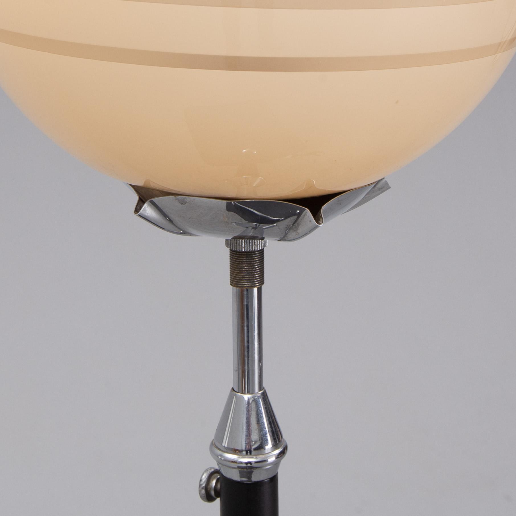 A floor light, first half of the 20th Century.