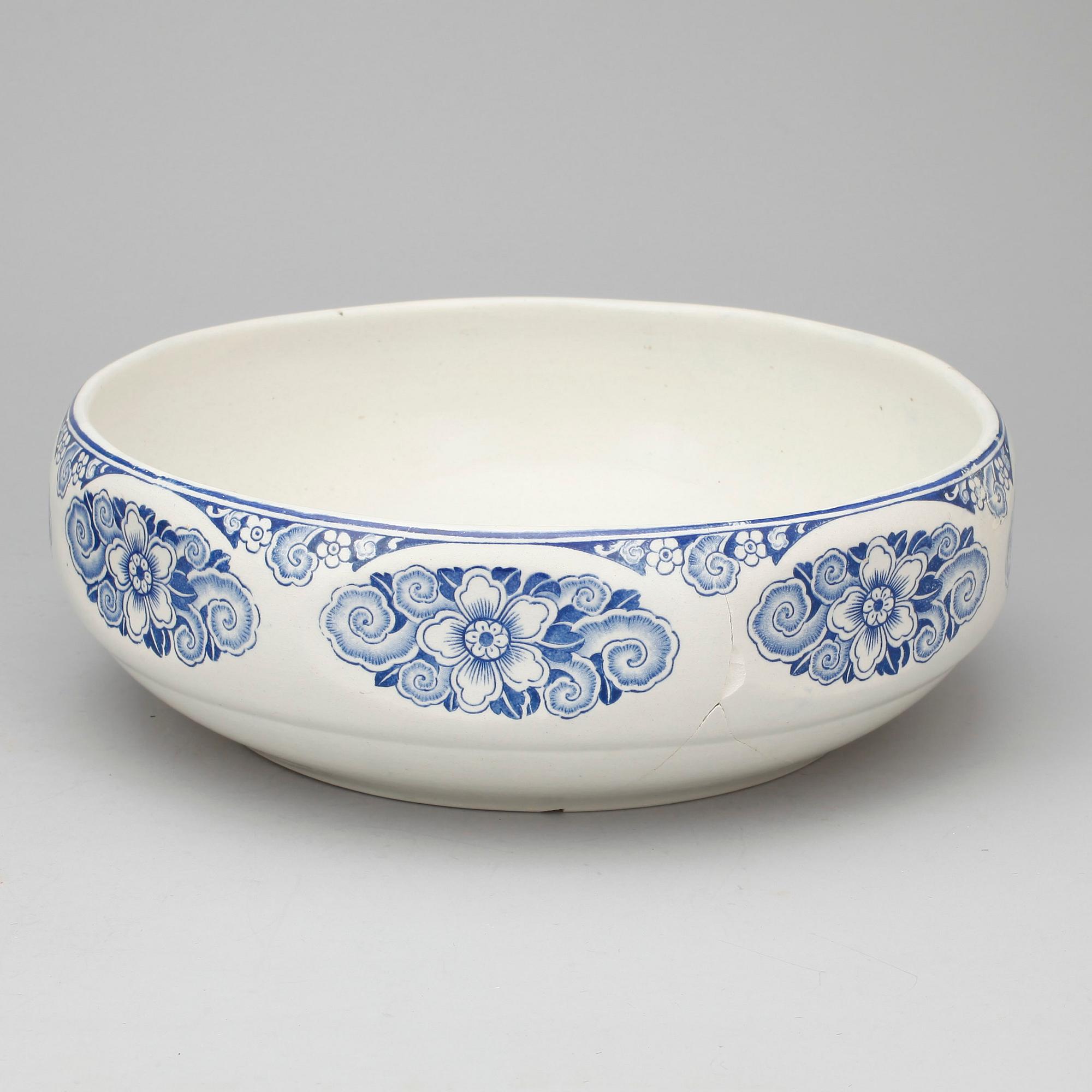 TVÄTTSERVIS, 4 delar, "Astrid", Rörstrand, 1900-talets första hälft.