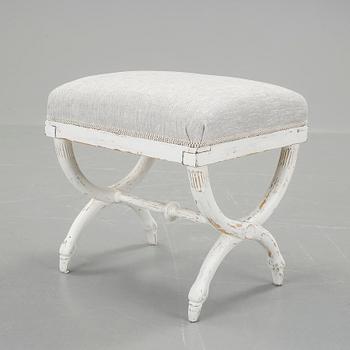 TABURETT, omkring 1800-talets mitt.