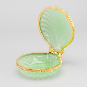 A FRENCH SHELL SHAPED GLASS BOX, 20th century.