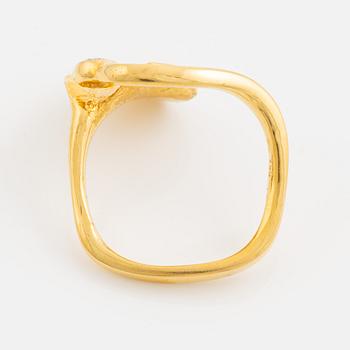 Ring, 18K gold set with a round brilliant-cut diamond.